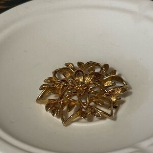 Sarah Coventry Gold-Tone Layered Flower Brooch